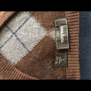 Neiman Marcus 100% Cashmere Sweater